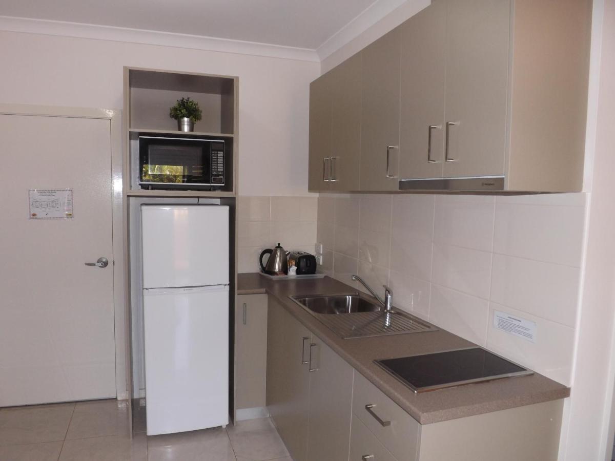 Derby Lodge Self Contained Apartments Ruang foto